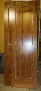 lot 690 image: Bayer 24 in. Interior Doors (2)