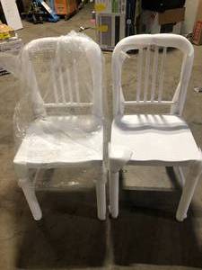 StyleWell Kipling White Metal Dining Chair (Set of 2) (15.94 in. W x 32.67 in. H)  Customer Returns See Pictures