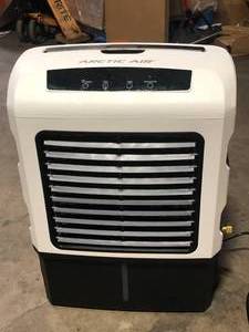 ARCTIC AIR 1300 CFM 3-Speed Settings Portable Evaporative Air Cooler with up to 500 sq. ft. Cooling Customer Returns See Pictures