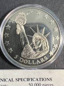 2000 $5 STATUE OF LIBERTY REPUBLIC OF LIBERIA IN AIRTITE