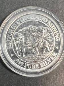 1 TROY OZ .999 FINE SILVER AMERICAN WILDLIFE SERIES ROUND IN AIRTITE