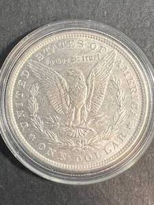 1881-O US MORGAN SILVER DOLLAR IN AIRTITE