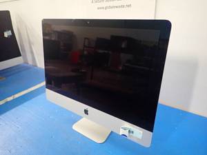 lot 2 image: Apple&nbspiMac18,2 A1418 AIO PC &nbspINTEL(R) CORE(TM) I5-7400 CPU  3.00GHZ  8GB RAM  1TB HDD  Inlcudes IOS and Power Cable  Chips on screen