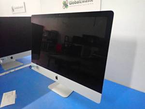 lot 5 image: Apple&nbspiMac15,1 A1419 AIO PC &nbspINTEL(R) CORE(TM) I5-4690 CPU  3.50GHZ  16GB RAM  251GB SSD  Includes CAB-AC power cable  scratches on screen 