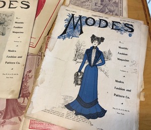 lot 153 image: Lot of Original Antique MODES Fashion Magazines