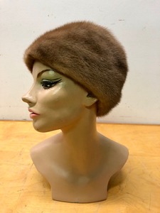 lot 179 image: Very Nice Vintage Genuine Fur Ladies Hat - Miss Alice - Saint Paul