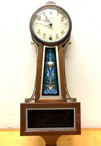 lot 180 image: Antique New Haven 8-Day Wall Clock