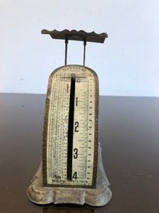 lot 188 image: Circa 1900 Pelouze Postal Scale