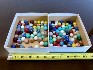 lot 189 image: Estate Lot of Old Vintage Marbles