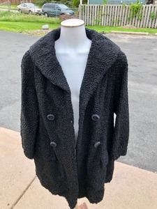 lot 206 image: Vintage Curly Lamb Fur Coat - Ted E. Schmidt - Saint Paul