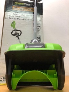 lot 217 image: Working GREENWORKS 12 Electric Snow Shovel