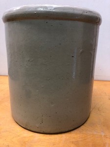 lot 216 image: Nice Condition Antique RED WING 10 Gallon Stoneware Crock