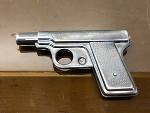 lot 220 image: Antique DAISY No. 8 Air Pistol - Circa 1920