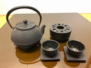 lot 233 image: Cast Iron Japanese Style Teapot wCups etc
