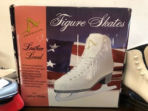 lot 269 image: 2 Pair of New or Like-New Figure Skates