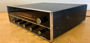 lot 253 image: Excellent Vintage Working HARMAN KARDON Model Two-Hundred Stereo Receiver