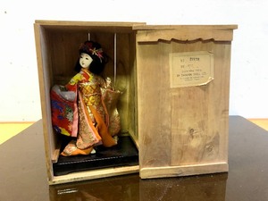 lot 320 image: Excellent Vintage 1950s era Japanese Doll by Tanabe Doll Company