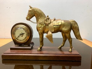 lot 309 image: Mid Century 1950s UNITED Carriage Clock wGilt Metal Horse