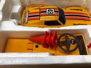 lot 288 image: Unused in Box Vintage Radio Controlled Corvette