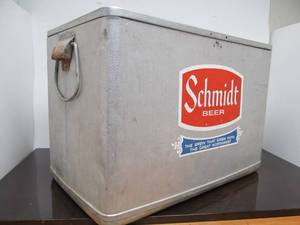 lot 60 image: Vintage SCHMIDT Beer Advertising Cooler