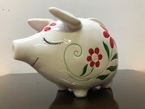 lot 390 image: LARGE Vintage Ceramic Piggy Bank