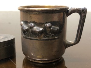 lot 392 image: Old Vintage Sterling Silver Cup wBaby Chicks & Hallmarked Oval Box