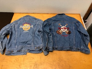 lot 407 image: 2 Retro Vintage 90s HARD ROCK CAFE Chicago & Phoenix - Both Size Medium