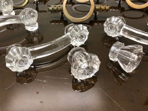 lot 400 image: Group of Vintage Crystal & Brass Deco Drawer Pulls