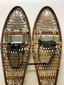 lot 427 image: OLD Antique TUBBS Wooden Snowshoes
