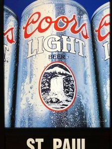 lot 434 image: Awesmoe Lighted COORS LIGHT Invest in Silver Saint Paul Beer Sign