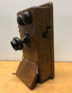 lot 435 image: Antique Oak Hand Crank Wall Telephone