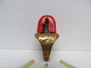 lot 70 image: Hard to Find Original Early 50s Rocket to the Moon Premium Ring wAll 3 Rockets