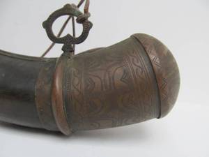 lot 72 image: Excellent Antique Persian Musket Powderhorn wLeather & Brass