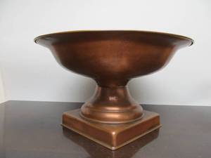 lot 454 image: Large Copper Round Footed Decorative Bowl Stamped 14.5