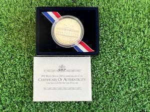 1992 White House 200th Anniversary Uncirculated Silver Dollar