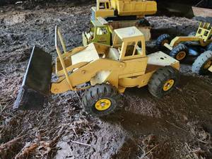 lot 92 image: Vintage Tonka Front End Loader