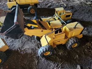 lot 93 image: Vintage Tonka Front End Loader