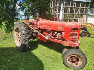 lot 1 image: Vintage 1956 Farmall 300 Row-Crop Narrow Front Tractor
