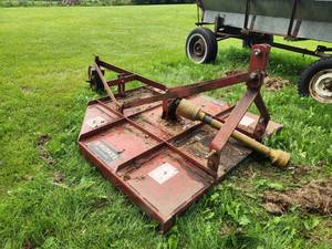 lot 7 image: Tractor Supply Co Huskee 3-point Brush Mower Attachment