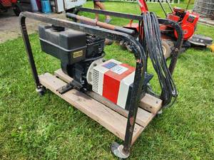 lot 16 image: SML Industries Volt Master Briggs & Stratton 8hp Generator