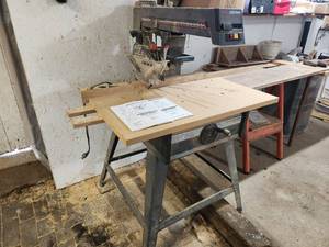 lot 19 image: Craftsman 10 Radial Arm Saw with Leg Set and Radial Saw Guard Kit