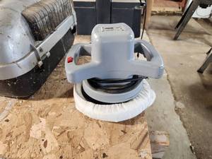 lot 27 image: Wells Stanton 10 Polishing Machine