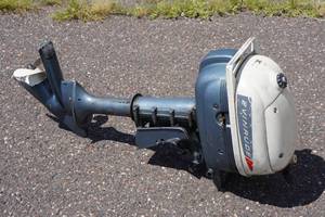 lot 2 image: Evinrude Lightwin 3 HP Outboard Motor