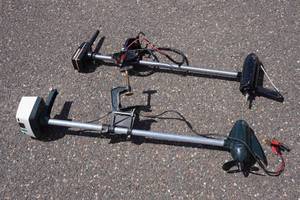 lot 3 image: 2 Trolling Motors
