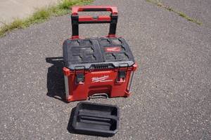 lot 6 image: Milwaukee Packout Rolling Tool Box