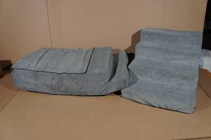 lot 10 image: Soft Pet Steps
