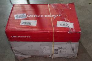 lot 28 image: 5 Ream Office Depot Copy Paper 11x17