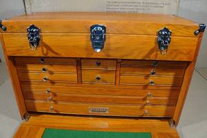 lot 1F image: Gerstner International Model GI-T24 11 Drawer Tool Chest