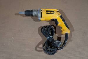 lot 133 image: DeWalt VSR Drywall Screwdriver