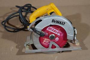 lot 134 image: DeWalt 7.25 Circular Saw